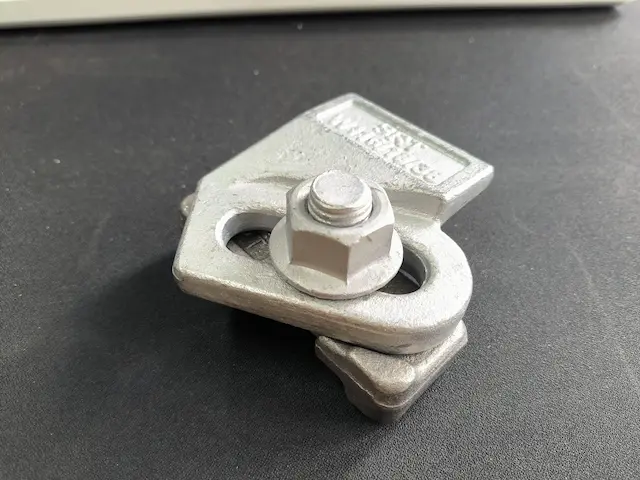 W116 welded rail clip